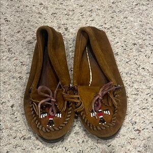 Minnetonka leather moccasin